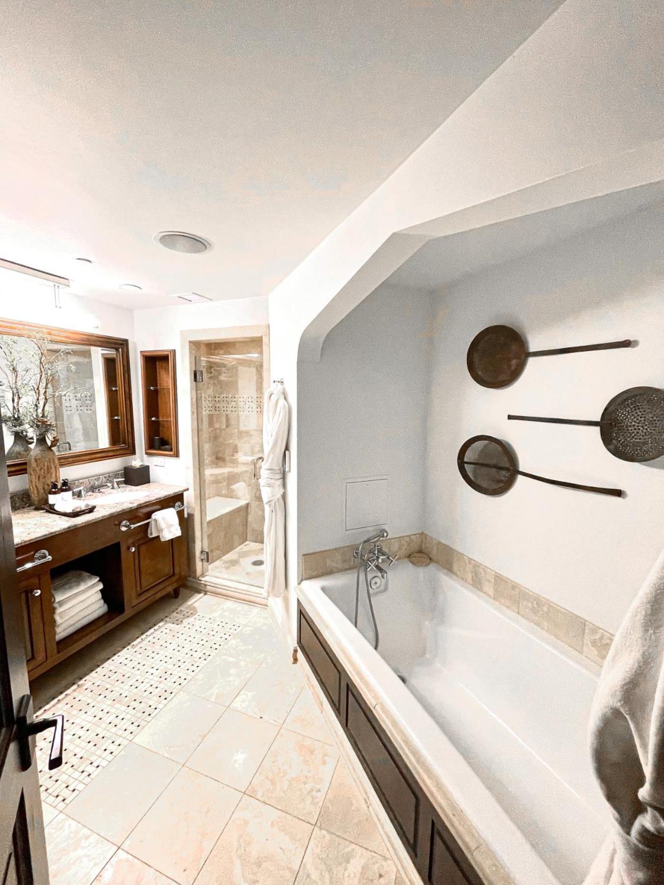 Luxury Auberge Madeline Residence Building تيلورايد المظهر الخارجي الصورة